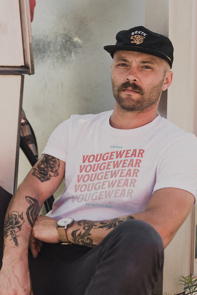 VougeWear - Unisex T-shirt